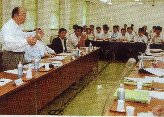 H209-9.JPG - 110,787BYTES